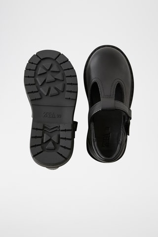 Salomés em couro - Preto