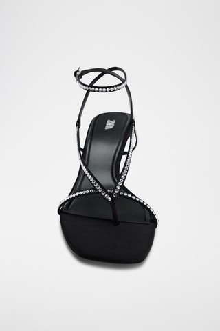 Sandálias de salto- Preto e branco