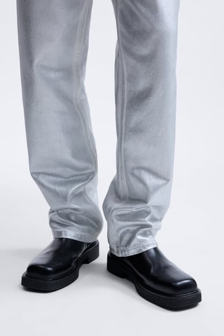 Botins Chelsea de couro envernizado- Preto