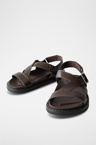Sandálias - Castanho