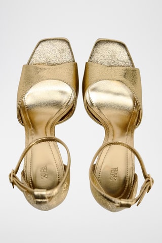 Sandálias de salto- Dourado