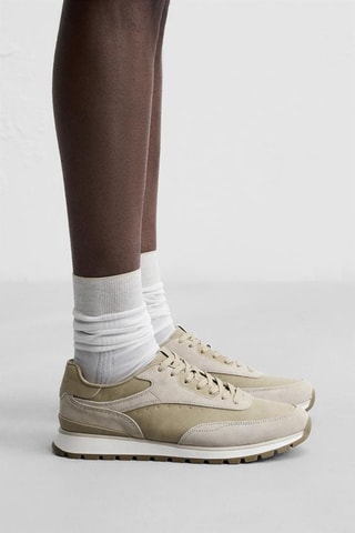 Sapatilhas em couro e nobuck- Bege