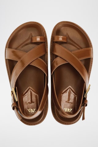 Sandálias com plataforma- Castanho