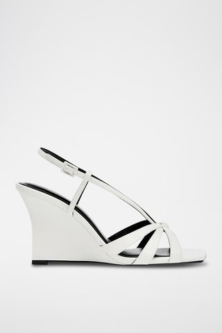 Sandálias com cunha- Branco