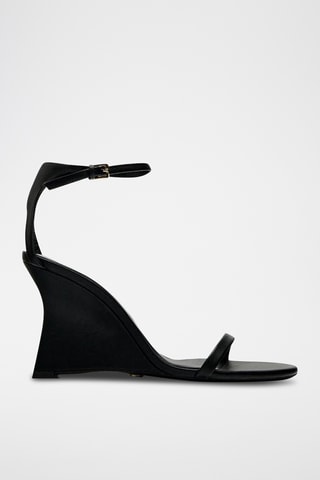 Sandálias com cunha em couro - Preto