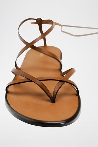 Sandálias em couro - Castanho