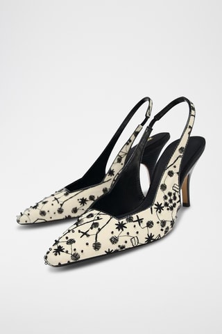 Sapatos de salto- Cru