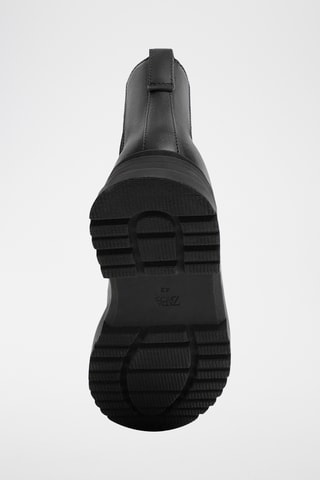 Botins Chelsea de couro- Preto