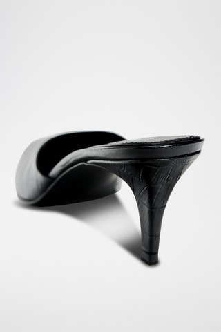 Mules de salto em couro- Preto