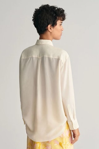 Camisa relaxed em seda - Cru