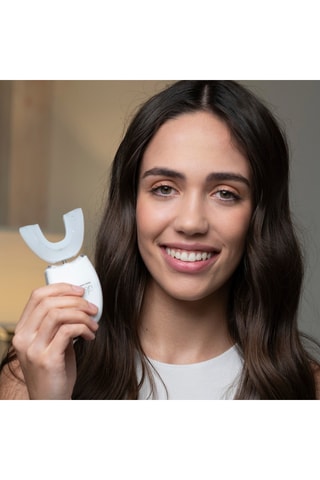 Lampe pour blanchiment et nettoyage dentaire