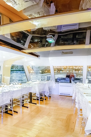 Coffret cadeau 2 h d'excursion sur la Seine avec dîner - Smartbox