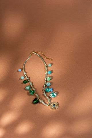 Collana - Dorato e verde chiaro