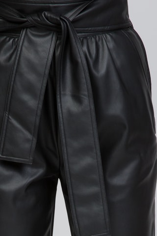 Pantalón 7/8 de tiro alto - Negro