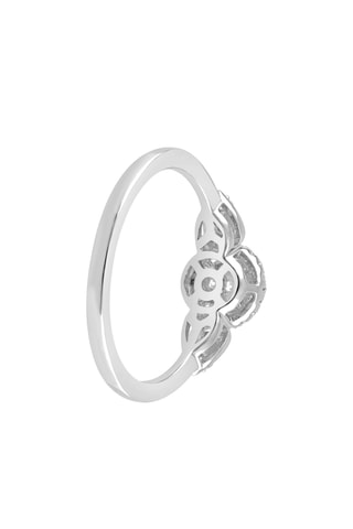 Bague - Or blanc et diamants