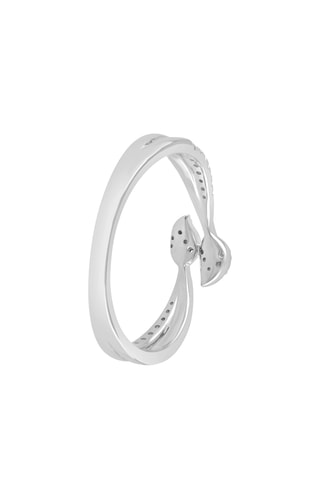 Bague - Or blanc et diamants