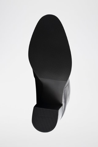 Botas em couro - Preto