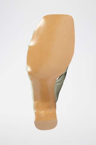 Mules de salto em couro Where the Shadow - Verde-claro