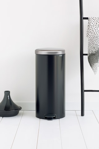 Pattumiera a pedale Newlcon - 30 l - Nero