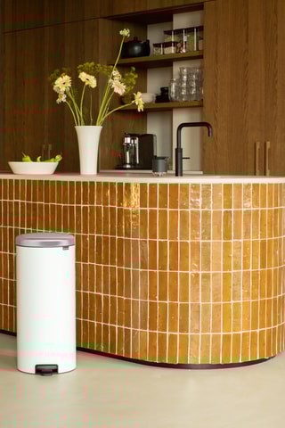 Pattumiera a pedale Newlcon - 30 l - Bianco