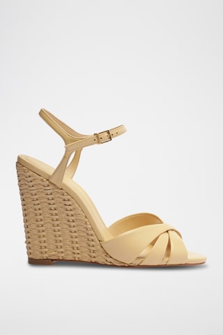 Sandalias de piel de cuña - Beige