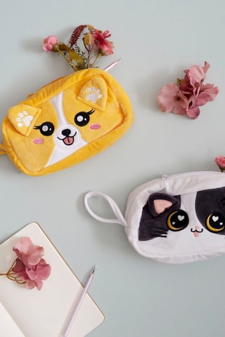 Estuche - Modelo aleatorio - , ,  y 