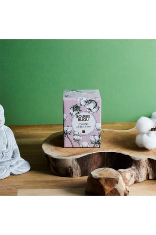 Vela natural - Flor de algodón y ropa limpia