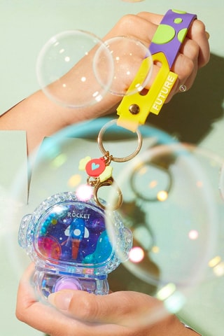 Juego de destreza y llavero - Modelo aleatorio