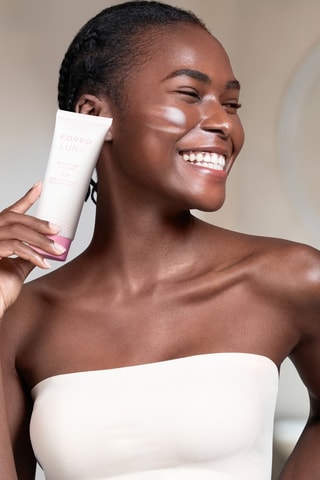 Tratamiento limpiador microespuma LUNA™ - Para todo tipo de piel - 100 ml