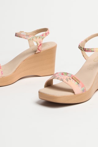 Sandálias com cunha Flavia - Rosa e laranja