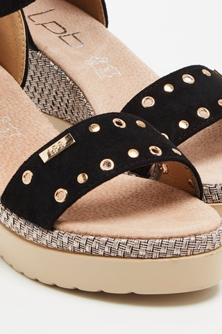 Sandálias com cunha Daliane Preto