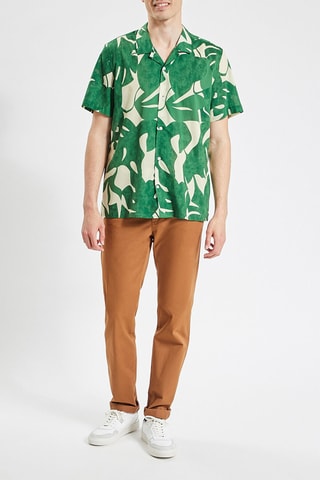 Camisa regular - Cru e verde