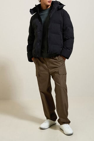 Blusão com capuz - Preto