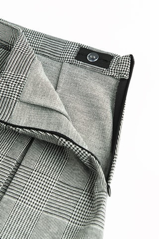 Saia plissada - Preto e cru