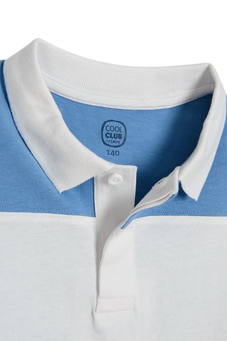 Polo Branco e azul-claro