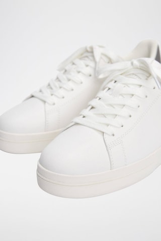 Baskets - Blanc et gris foncé