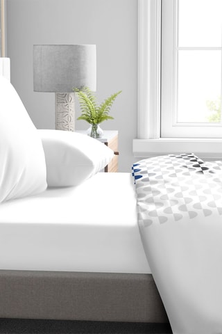 2 lençóis-capa em algodão 57 fios/cm² - Branco e cinzento-escuro -