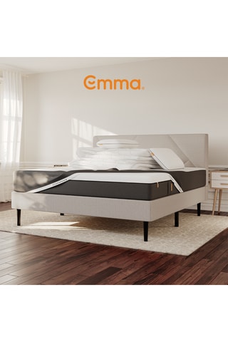 Ensemble matelas Emma Original + 2 oreillers Emma Original Adapt Thermorégulant + lit Emma One Cocoon Plus avec tête de lit + protège-matelas Imperméable Emma + couette 4 Saisons Emma