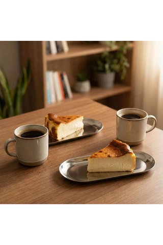 2 plats de service - 8 x 8 x 10 cm