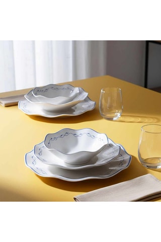 Service en porcelaine - 24 pièces