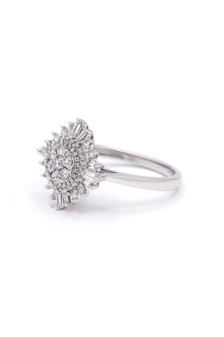 Bague - Or blanc et diamants