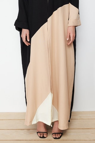 Capa - Negro, beige y blanco