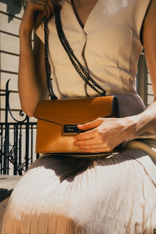 Sac bandoulière en cuir Maegan - Camel