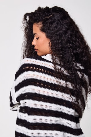 Pull Noir et blanc - Jennyfer