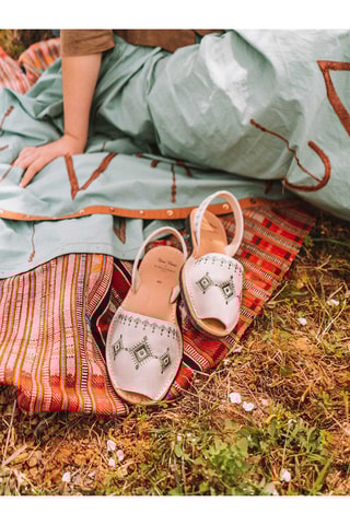 Sandálias avarca Bege - Bege