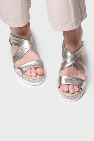 Alpargatas com cunha Branco - Bege