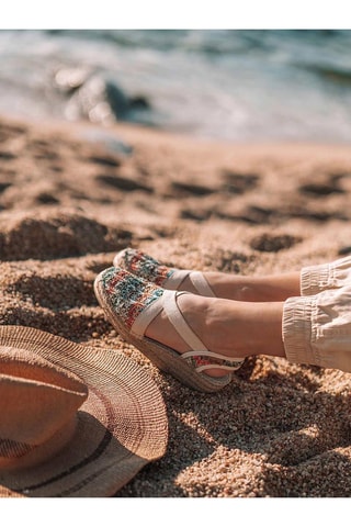 Alpargatas com cunha Bege - Multicor