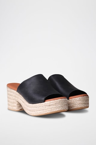 Mules com salto em couro Andrea - Preto - Preto