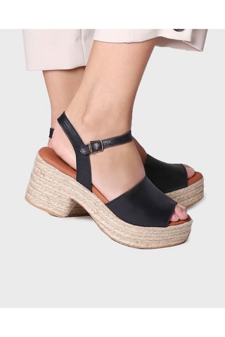 Sandálias de salto em couro Adrianna - Preto