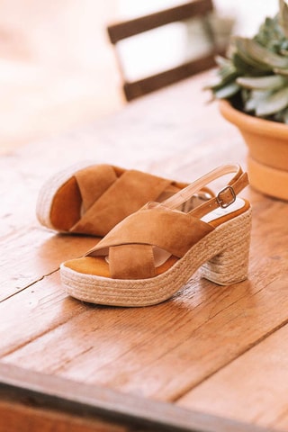 Sandálias com salto em couro Kenia-A - Camel - Castanho